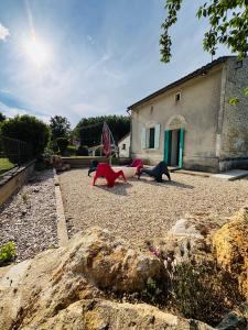 Maisons de vacances roumeneche THERMALISME jonzac au sejour ou a la semaine : photos des chambres