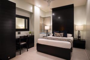 AR Suites Fontana Bay - Kalyani Nagar
