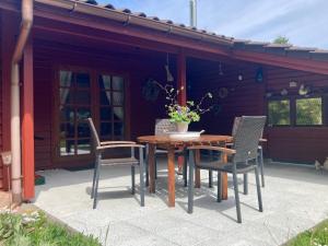 Ferienhaus KLEINES MEISENHAUS by fewo-plan WING100 im Naturpark Wingst, Nähe Cuxhaven