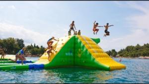 Villas Waterfront family property : photos des chambres