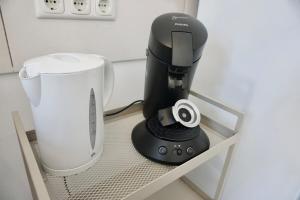 NEU zentrale Wohnung Netflix Balkon 4 Gäste