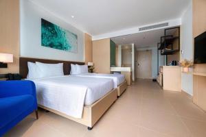 The Arena little condotel CAM RANH