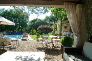 Maisons de vacances Beautiful Provencal villa with pool and jacuzzi : photos des chambres