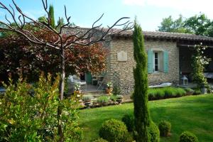 Maisons de vacances Beautiful Provencal villa with pool and jacuzzi : photos des chambres