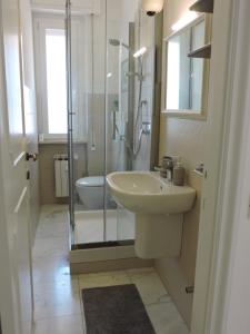 Seaview Apartment - B