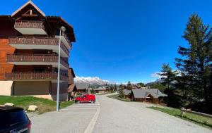 Appartements Eden sur les pistes avec vue panoramique sur la vallee : Appartement
