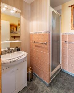 Maisons de vacances Hameau des laurieres : photos des chambres