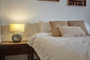 Stylish duplex 2 BR apartment - 3 mins walk to BTS Nana