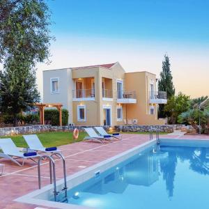 Aloni Grove Retreat