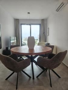 Sea view Penthouse Universal Residences
