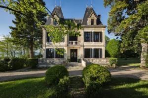 Villas Chateau Lacoste Pujols near Saint Emilion : photos des chambres