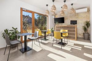 Pula Residence Rooms and Apartments Old City Center