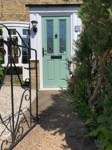 Minster Cottage - Cathedral Quarter with Free Parking