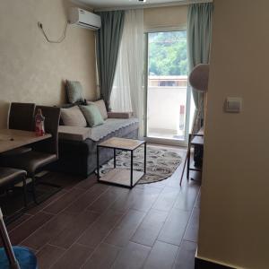 Dale apartment Becici- Paradiso