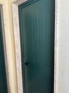 Appartamento con 2 Camere da Letto e Vista Giardino