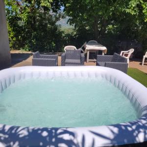 Appartements Bas de villa F3 proche Ajaccio : photos des chambres