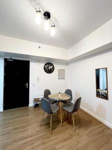 Abreeza Luxe Stay Tower 2 Condo Retreat