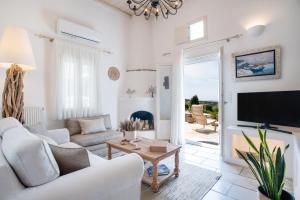 Anemoessa Cycladic House