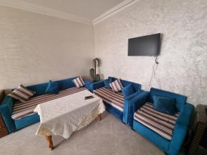 Downtown Studio by Train station