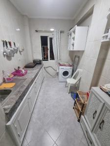 Downtown Studio by Train station