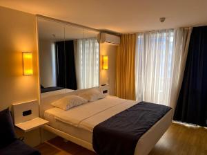 ORBI CITY C 16 Floor