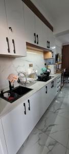 JVstudios-Wood Avenue