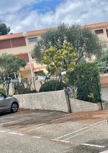 Appartements PORTISSOL T1 RDJ CLIM PARKING PRIVATIF 300m PLAGE : photos des chambres