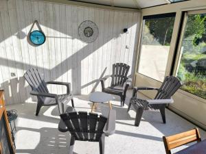 Maisons de vacances Maison au bord de la Ria, BBQ et babyfoot inclus ! : photos des chambres