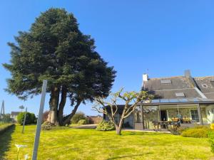 Maisons de vacances Maison au bord de la Ria, BBQ et babyfoot inclus ! : photos des chambres