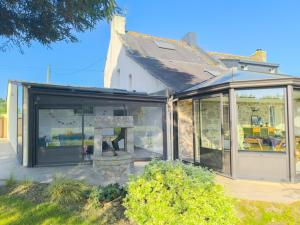 Maisons de vacances Maison au bord de la Ria, BBQ et babyfoot inclus ! : photos des chambres