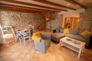Maisons de vacances Maison au bord de la Ria, BBQ et babyfoot inclus ! : photos des chambres