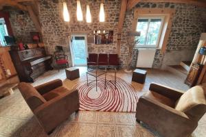 Maisons de vacances Le Gite du Bois de l-Hiver, Grange de caractere avec vue sur le Puy-de-Dome : photos des chambres