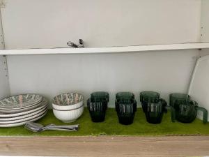 Avocado Room near MOA PICC 2 BEDS