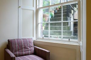 Beautiful Georgian 2 bed flat