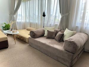 Zuzi Home To Ngoc Van , West Lake