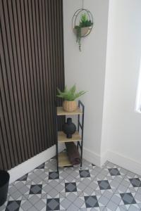 NEW 4 Bed house close to train station and town