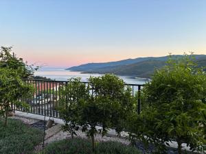 Coccolina-Sea View Boutique Apartment with Private Hot Tub