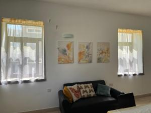 Sunshine apartment with a private roof terrace