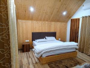 Blue Sheep Resort & Restaurant