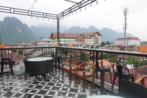 Champa Riverside Hotel