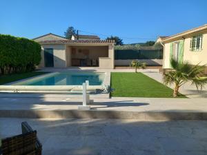 Villa Césarine 4 étoiles, 8 pers, 4 chambres, piscine privée, poolhouse, clim