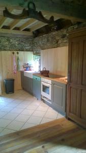 Chalets La Chaumiere aux Biches : photos des chambres