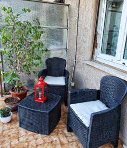 large Vatican loft near the metro