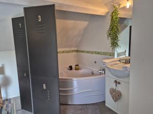Appartements L'Abaca 25 : photos des chambres