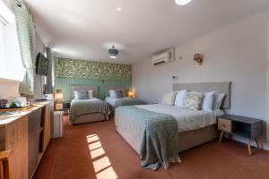 Family Room room in The Evenhill