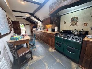 Fiddlers Green Cottage Tenby