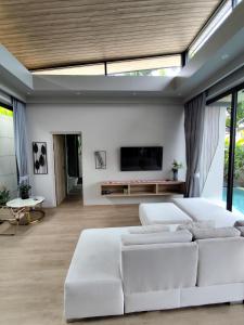 Stylish 2BR Naiton Aileen Villa w Private Pool