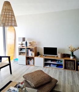 Splendide appartement face à la mer, parking, wifi