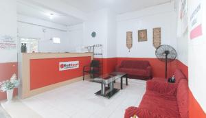 RedDoorz at Najar Residences near NAIA Terminal