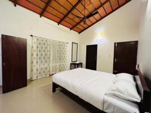 Villa Mercara- Spacious 4BHK in Central Madikeri